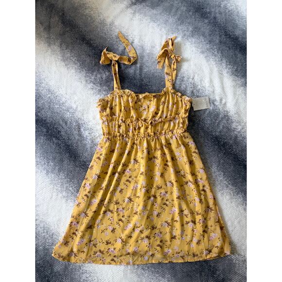 no brand Dresses & Skirts - Fashion on Earth Gold Flower Tie Strap Ruffle Mini Summer Dress Size Small - NWT